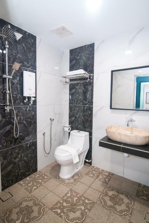 Good 9 Hotel - Bukit Dahlia Johor Bahru Dış mekan fotoğraf